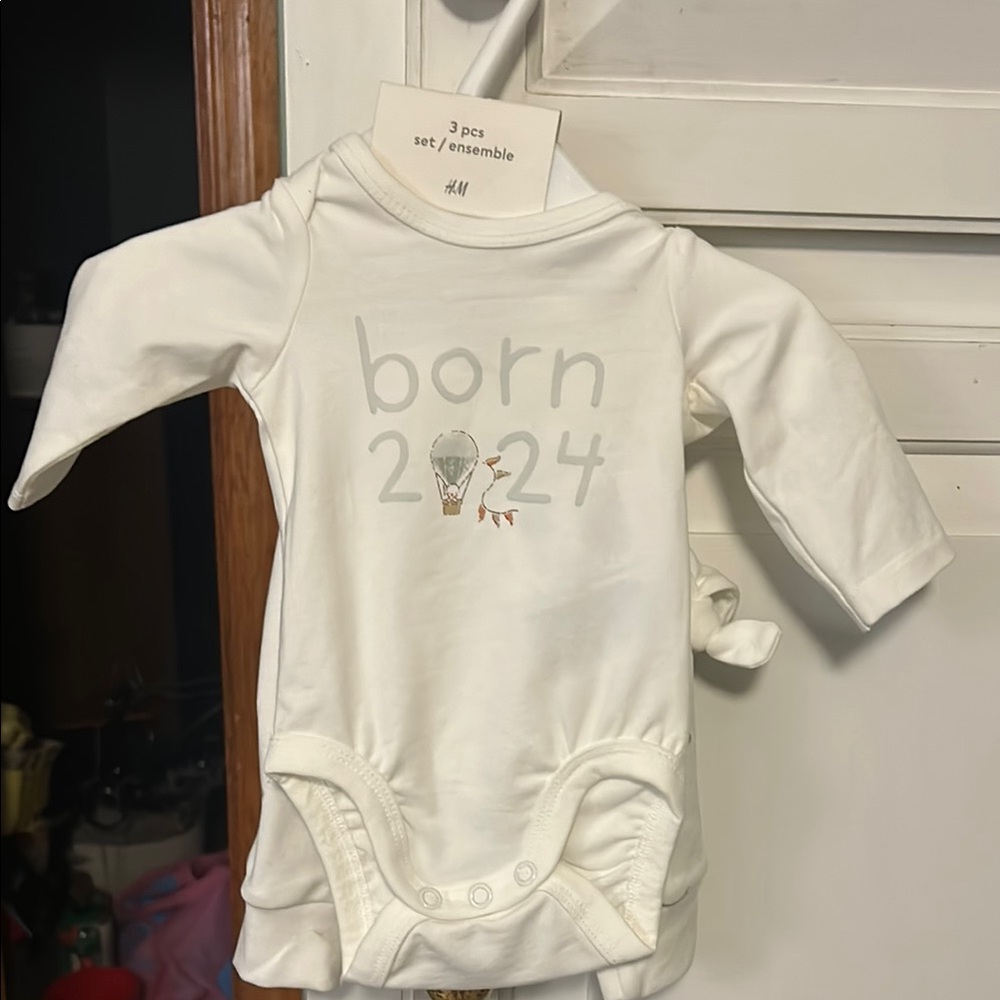 H&M White 'Born 2024' Baby Onesie